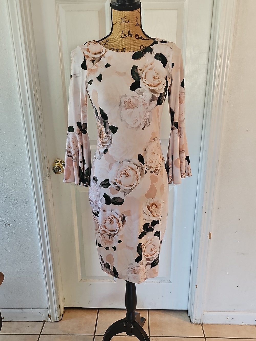 Calvin Klein Blush Rose-Print Midi Dress with Black Leaf Accents